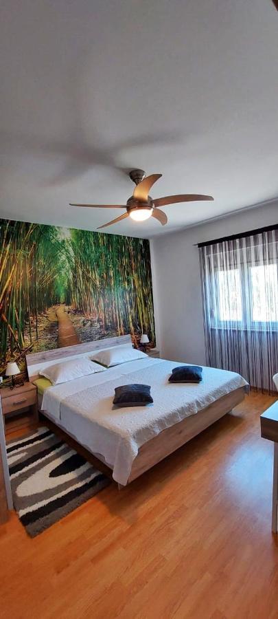 Apartment M&M With Private Pool Kučine 외부 사진