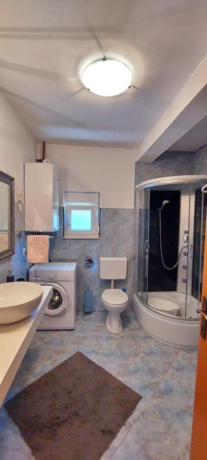 Apartment M&M With Private Pool Kučine 외부 사진